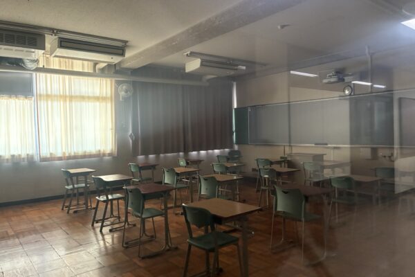 工業高校見学